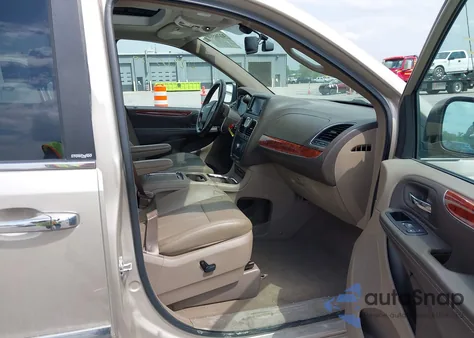 2015 Chrysler Town & Country Touring-L from USA, damaged, VIN 2C4RC1CG8FR755084